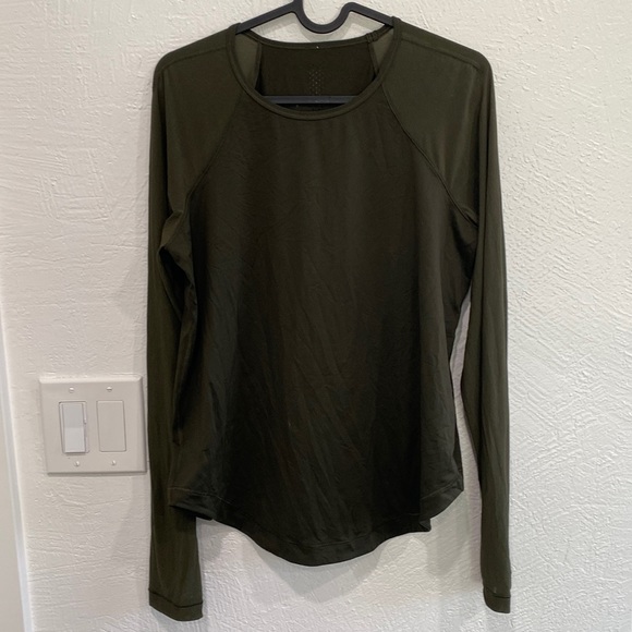 Lululemon army green long sleeve - Picture 1 of 2